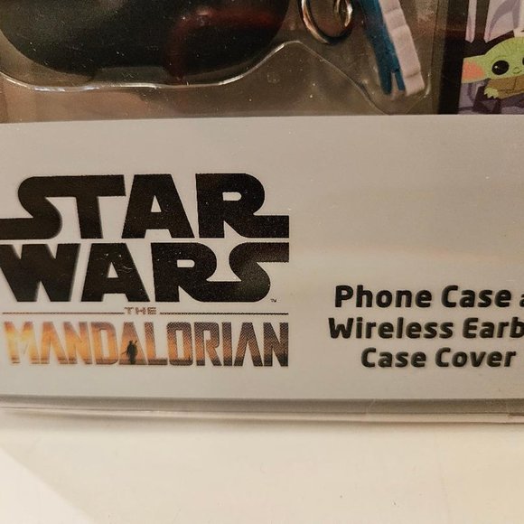 STAR WARS Mandalorian wireless earbud and phone case - Picture 4 of 4
